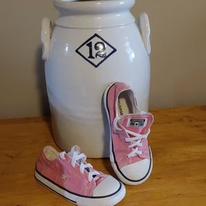 Pink Star Converse size 9